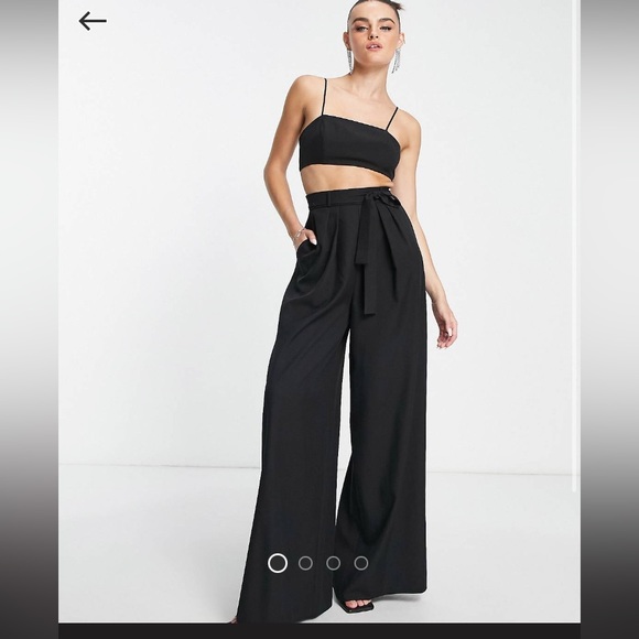 ASOS DESIGN 2 in 1 cut out jumpsuit with belt - Picture 1 of 5